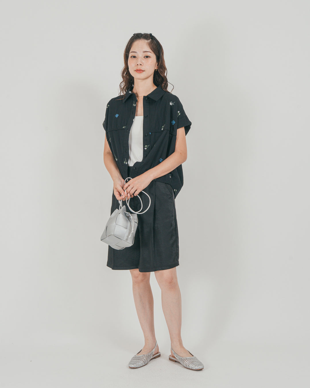 ［SET］Flower刺繍コクーンシャツ + Vintageサテン　ハーフパンツ（2SET）