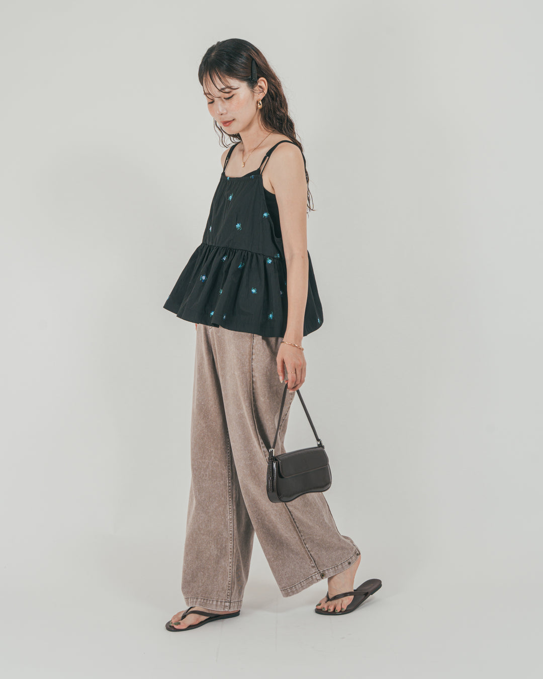 ［SET］Flower刺繍　ボリュームキャミ + 10oz サイドタック リラックスデニムパンツ（2SET）