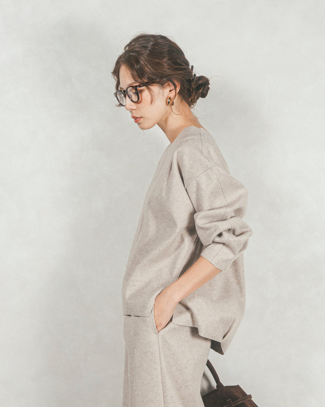 Smoothニットソー Vネックプルオーバー（BEIGE）