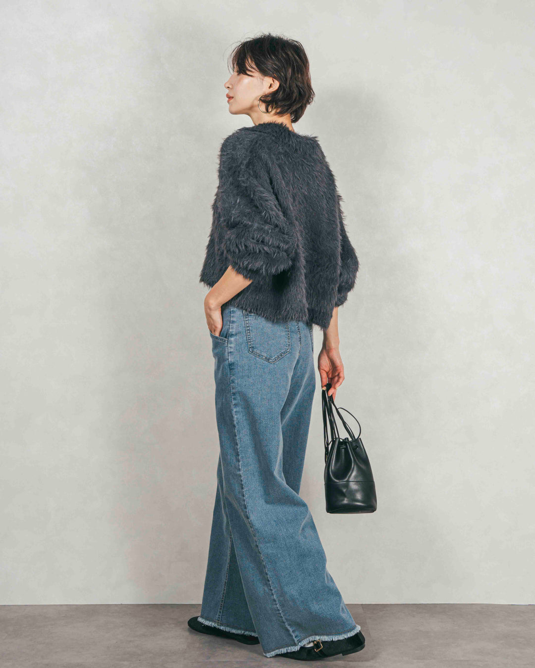 フェザーヤーン 衿付きカーディガン (CHACOAL)