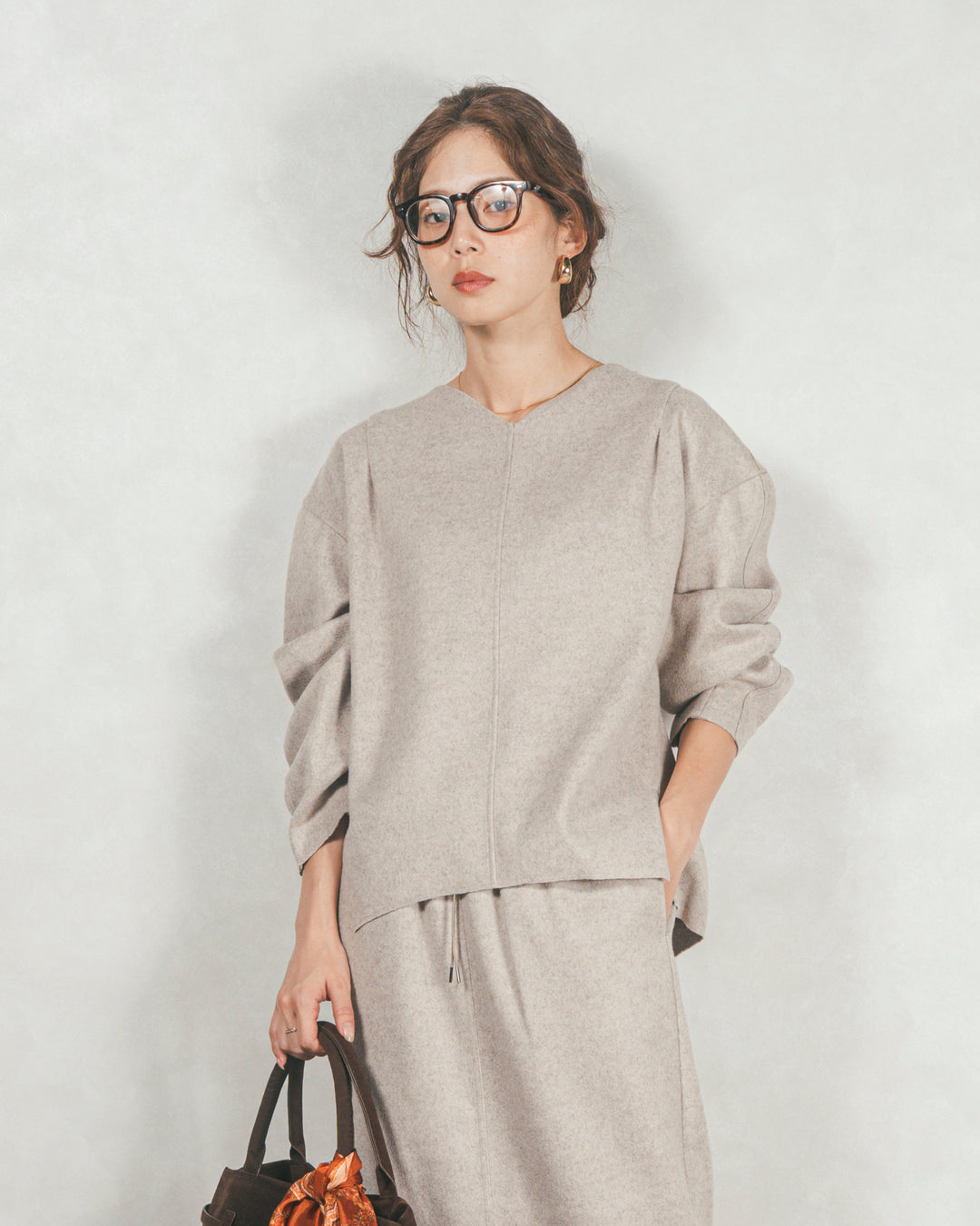 Smoothニットソー Vネックプルオーバー（BEIGE）