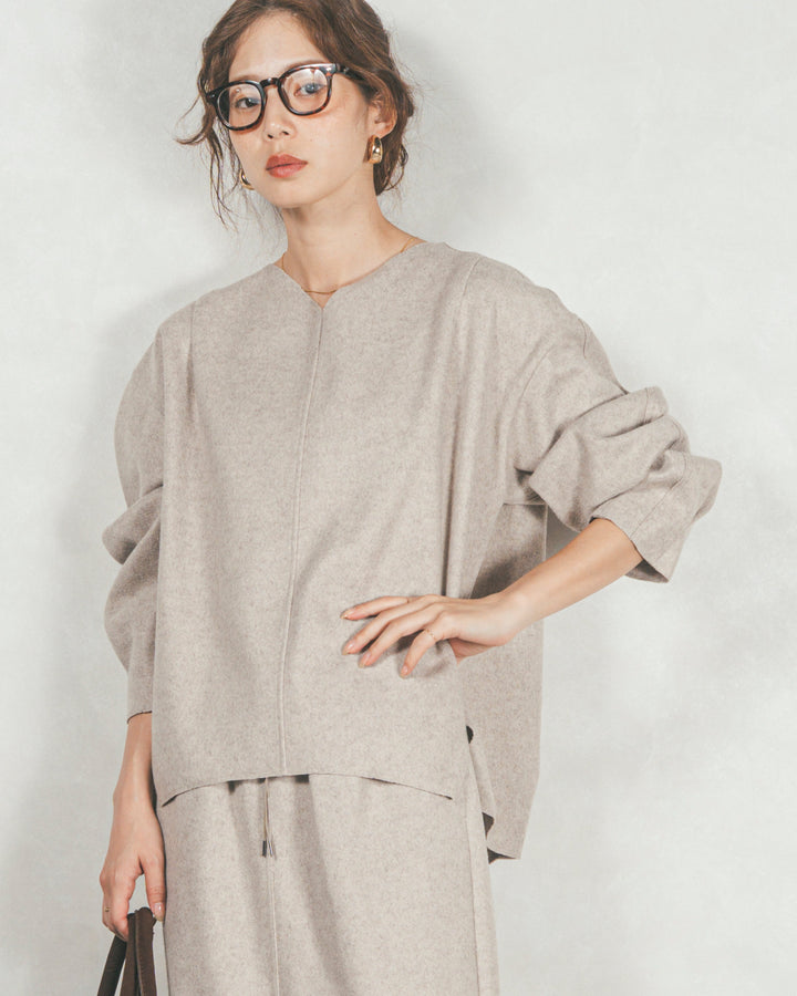 Smoothニットソー Vネックプルオーバー（BEIGE）