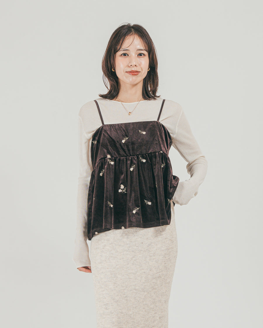 ［SET］Flower刺繍 ベロアペプラムキャミ + モヘア Narrowニットスカート（2SET）