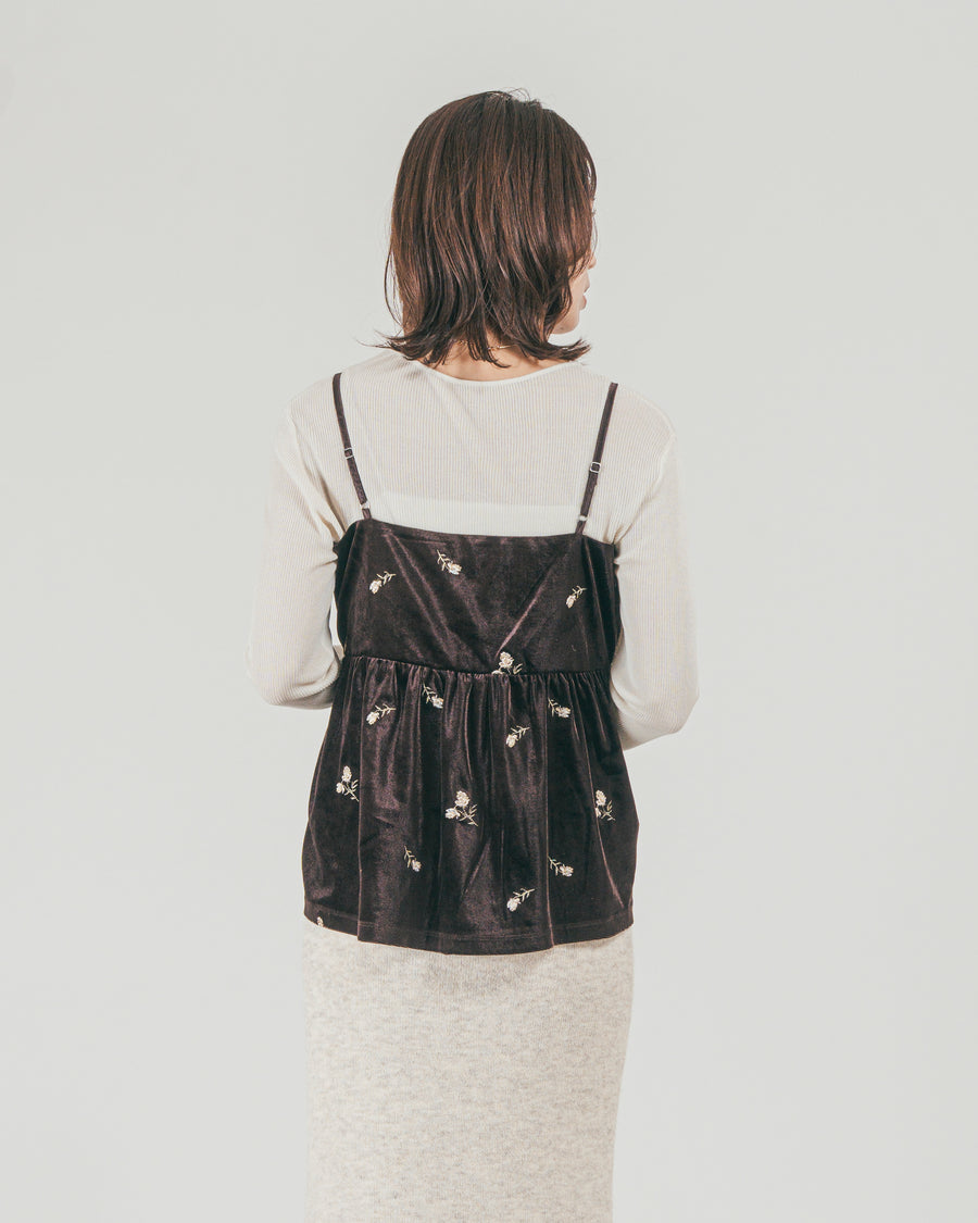 ［SET］Flower刺繍 ベロアペプラムキャミ + モヘア Narrowニットスカート（2SET）