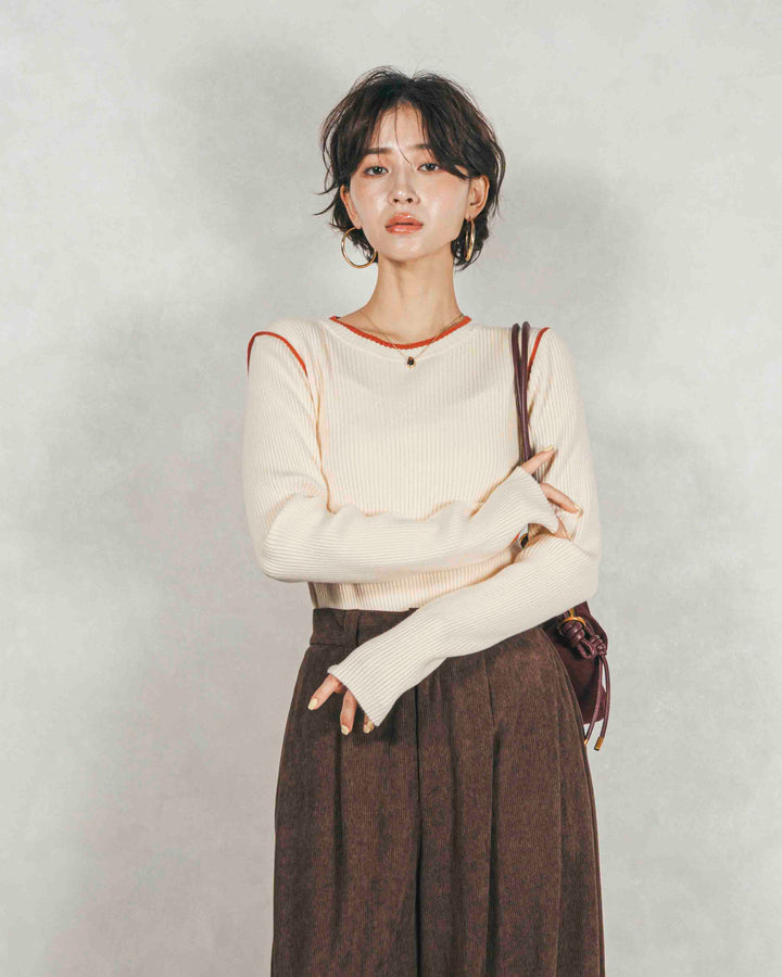 バイカラークルーネックニットトップス（IVORY x ORENGE）