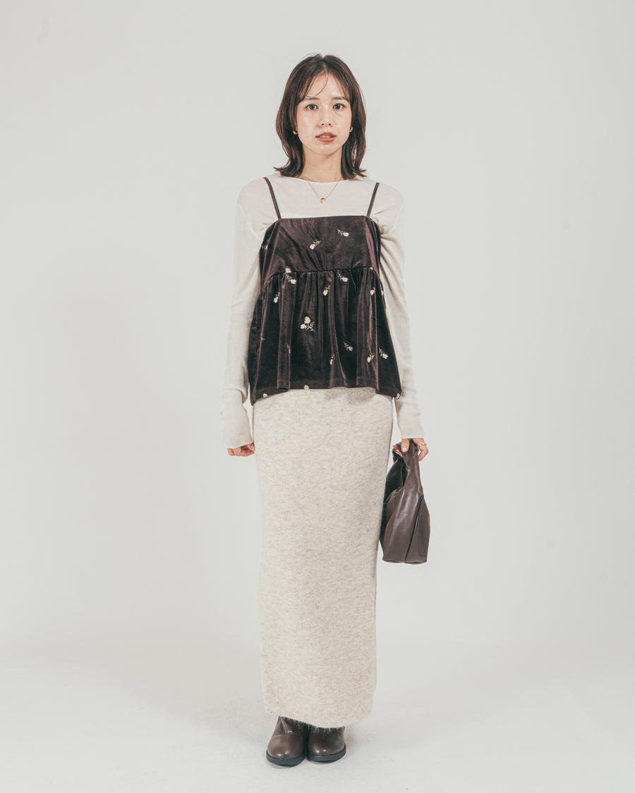 ［SET］Flower刺繍 ベロアペプラムキャミ + モヘア Narrowニットスカート（2SET）