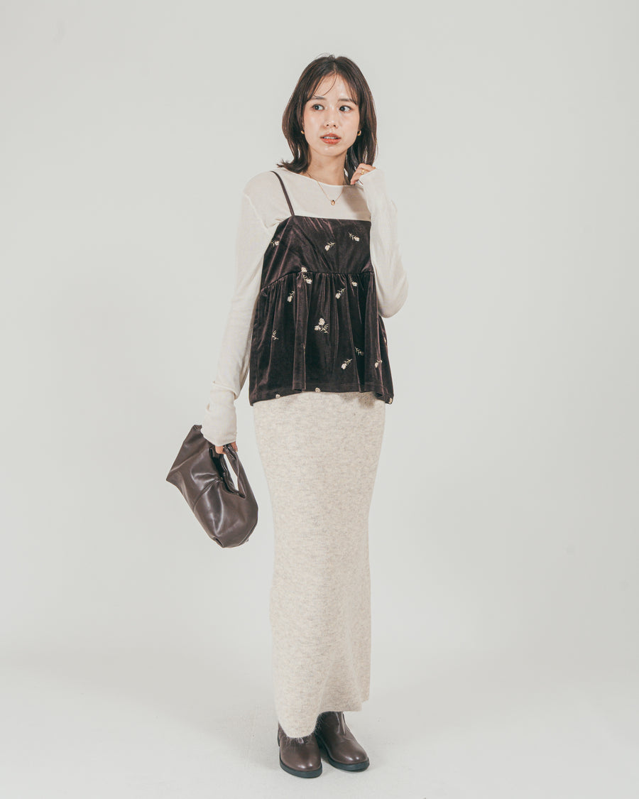 ［SET］Flower刺繍 ベロアペプラムキャミ + モヘア Narrowニットスカート（2SET）
