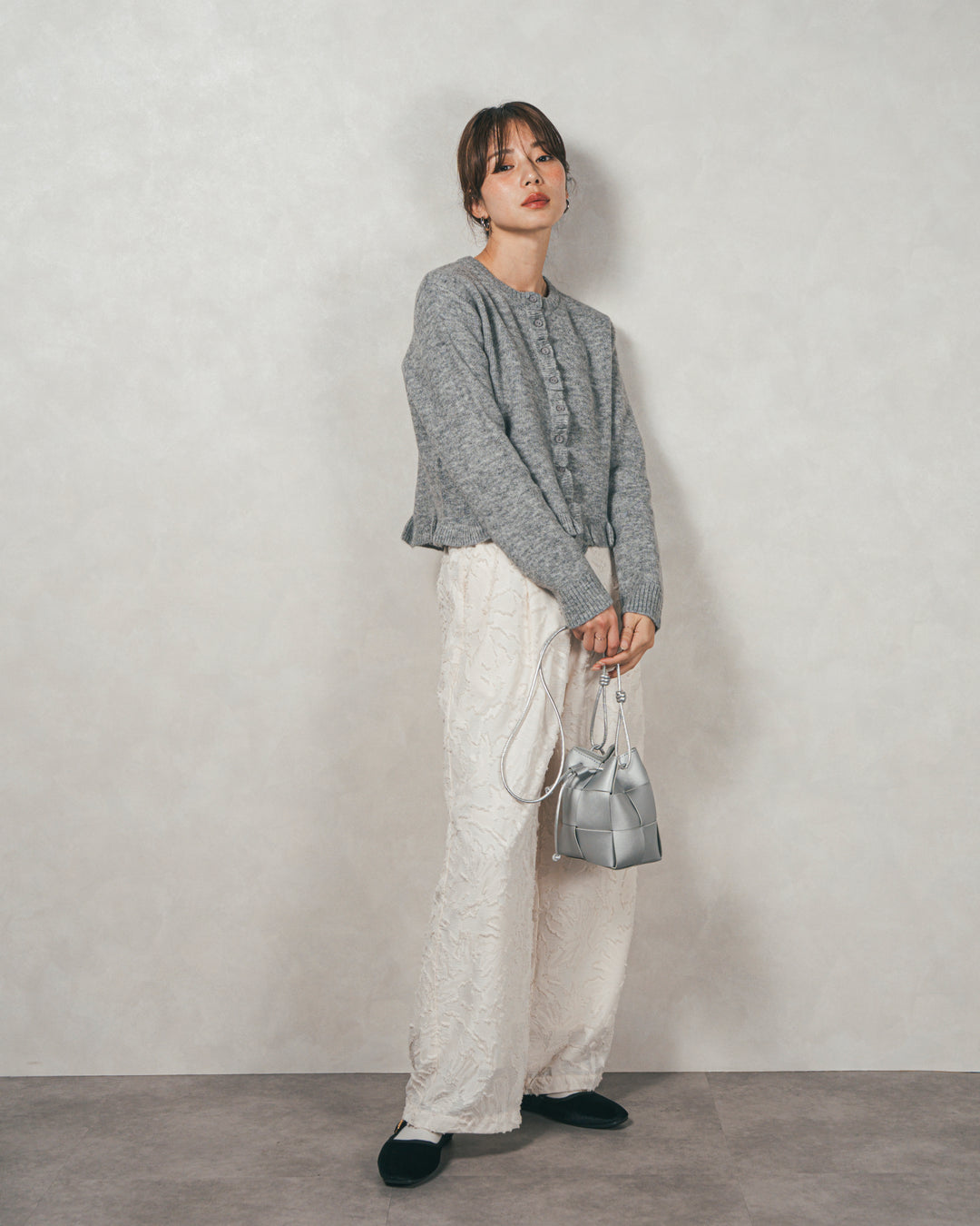 ［SET］フロントフリルメランジニットカーデ+フリンジジャガードリラックスパンツ（2SET）