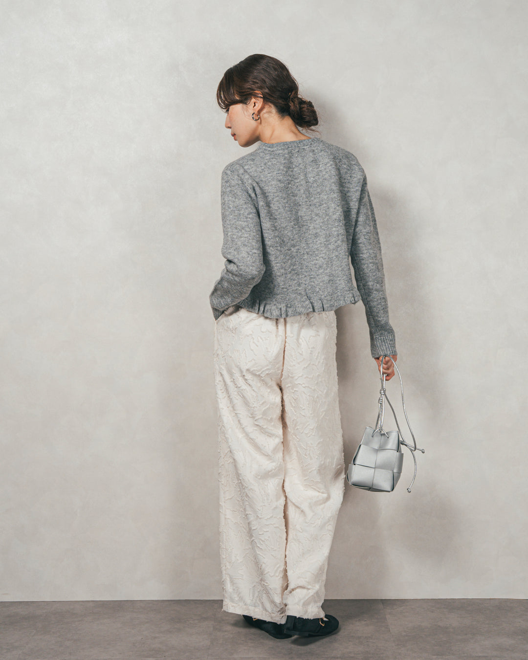 ［SET］フロントフリルメランジニットカーデ+フリンジジャガードリラックスパンツ（2SET）