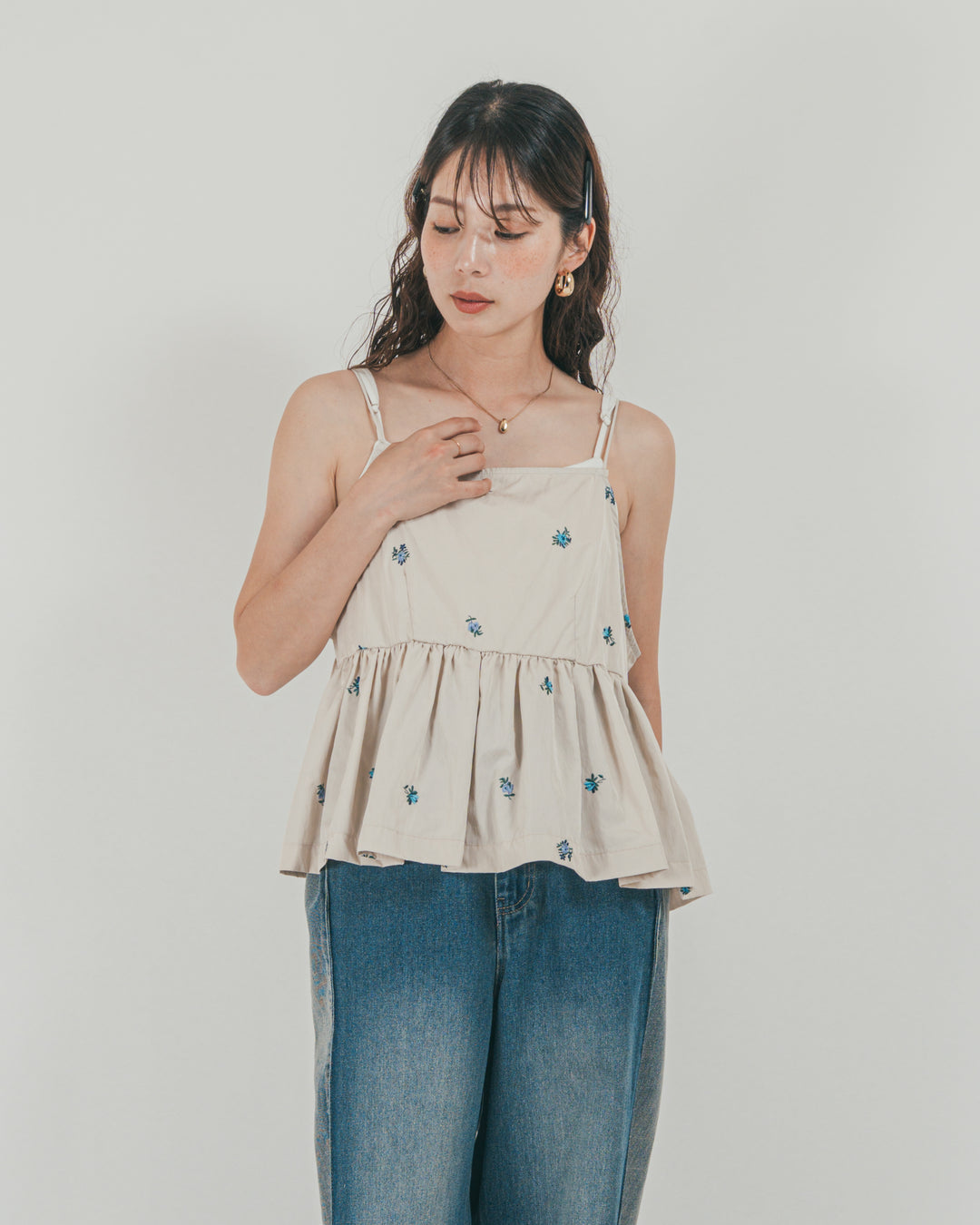 ［SET］Flower刺繍　ボリュームキャミ + 10oz サイドタック リラックスデニムパンツ（2SET）