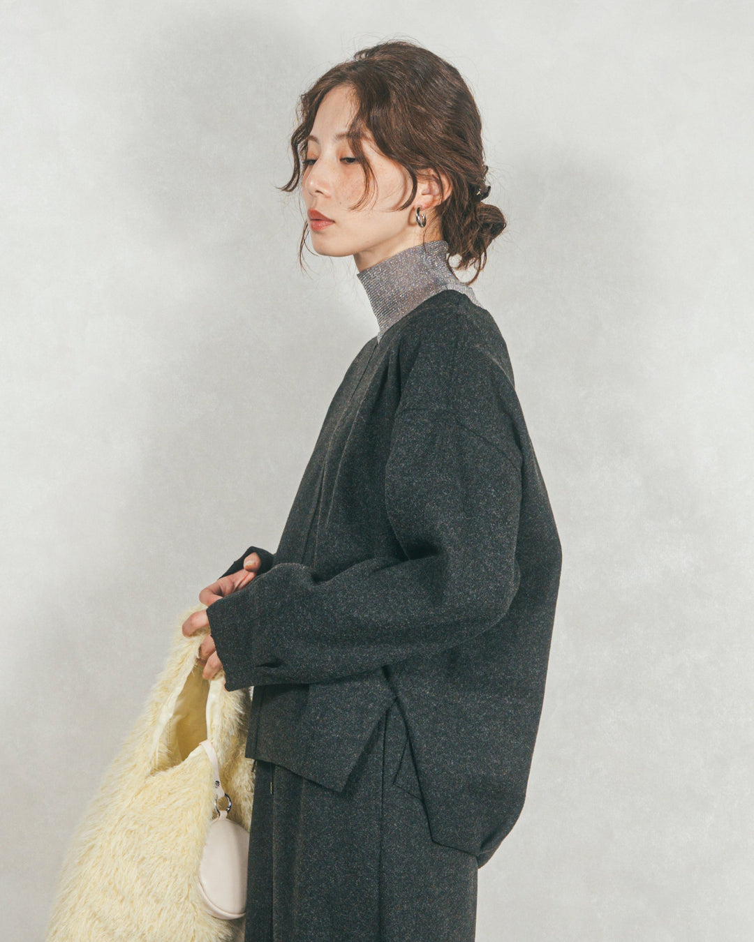 Smoothニットソー Vネックプルオーバー (CHARCOAL)