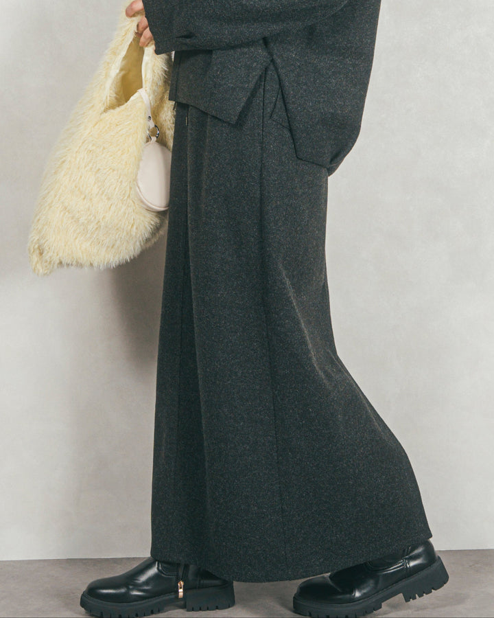 Smoothニットソー Narrowスカート (CHARCOAL)