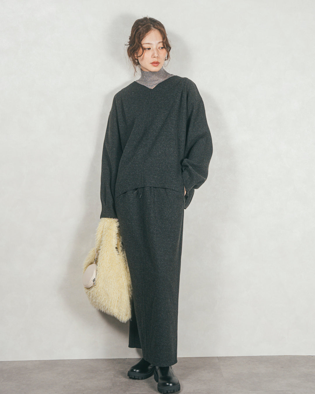 ［SET］Smoothニットソー Vネックプルオーバー+Smoothニットソー Narrowスカート