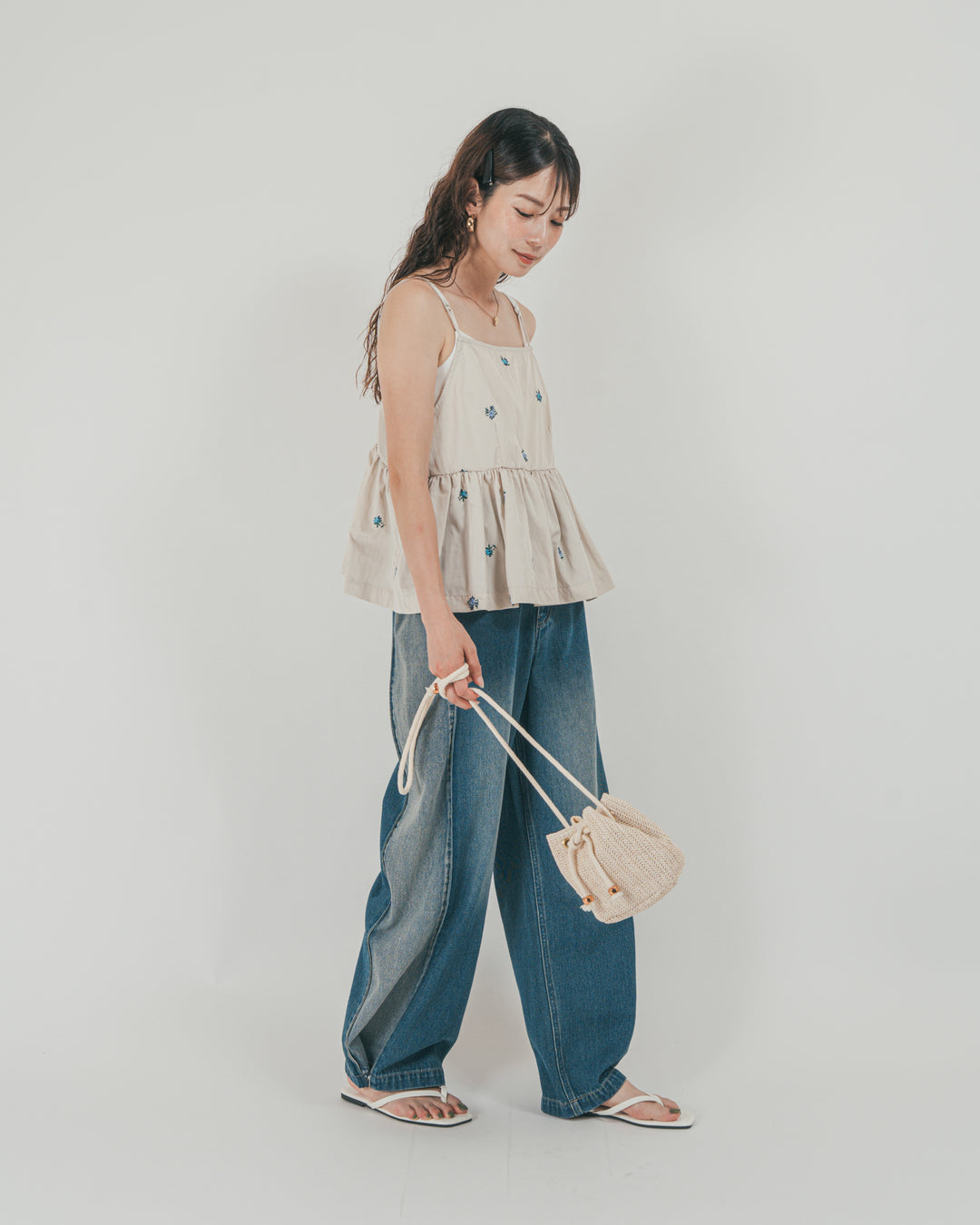 ［SET］Flower刺繍　ボリュームキャミ + 10oz サイドタック リラックスデニムパンツ（2SET）