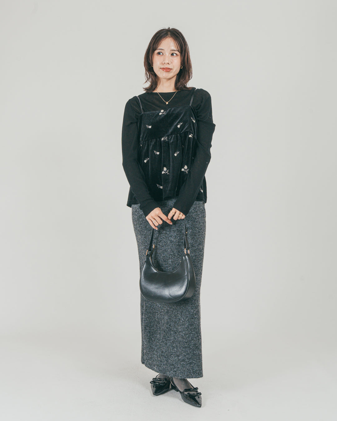 ［SET］Flower刺繍 ベロアペプラムキャミ + モヘア Narrowニットスカート（2SET）