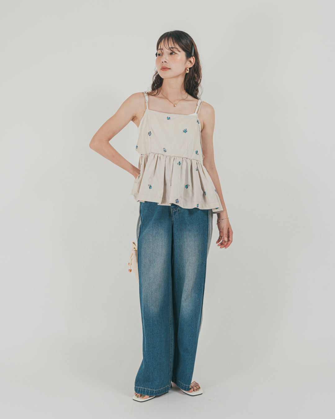 ［SET］Flower刺繍　ボリュームキャミ + 10oz サイドタック リラックスデニムパンツ（2SET）