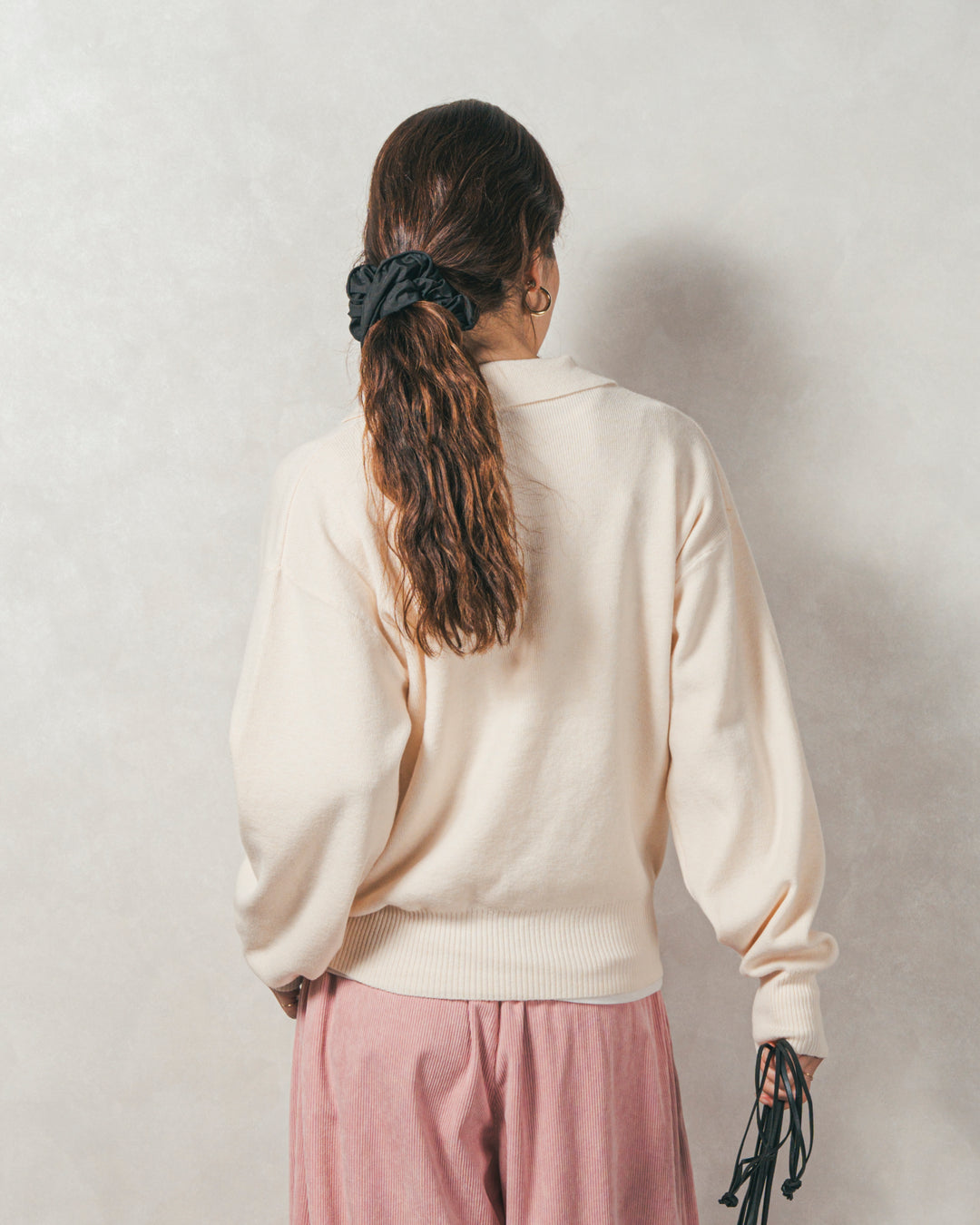 ［SET］ボタンデザインポロニット+サイドタックコクーンコーデュロイパンツ（2SET）