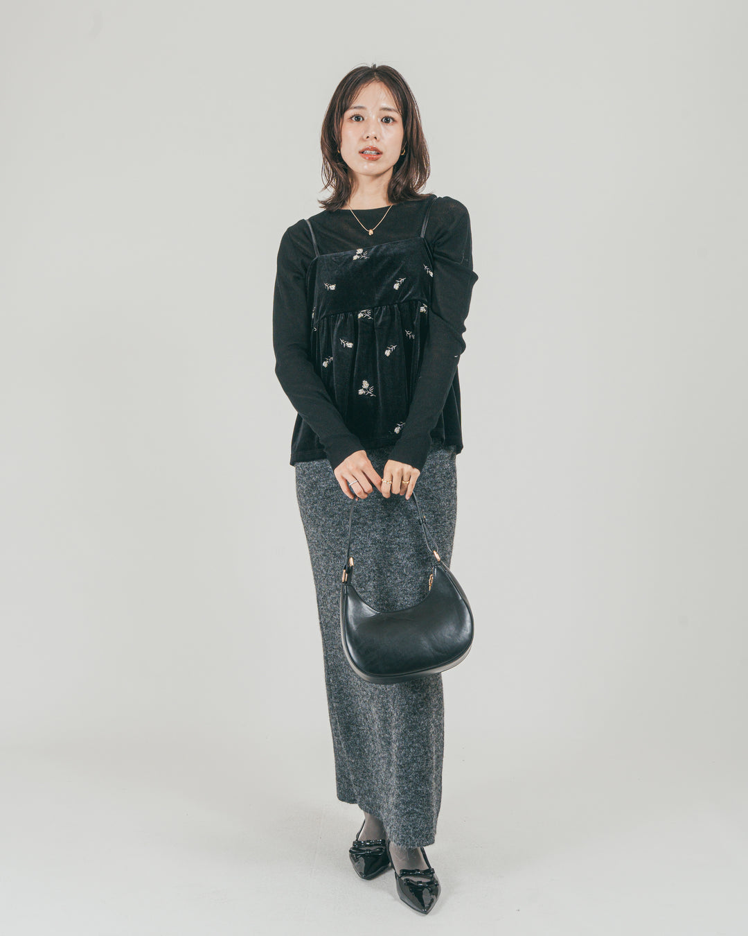 ［SET］Flower刺繍 ベロアペプラムキャミ + モヘア Narrowニットスカート（2SET）