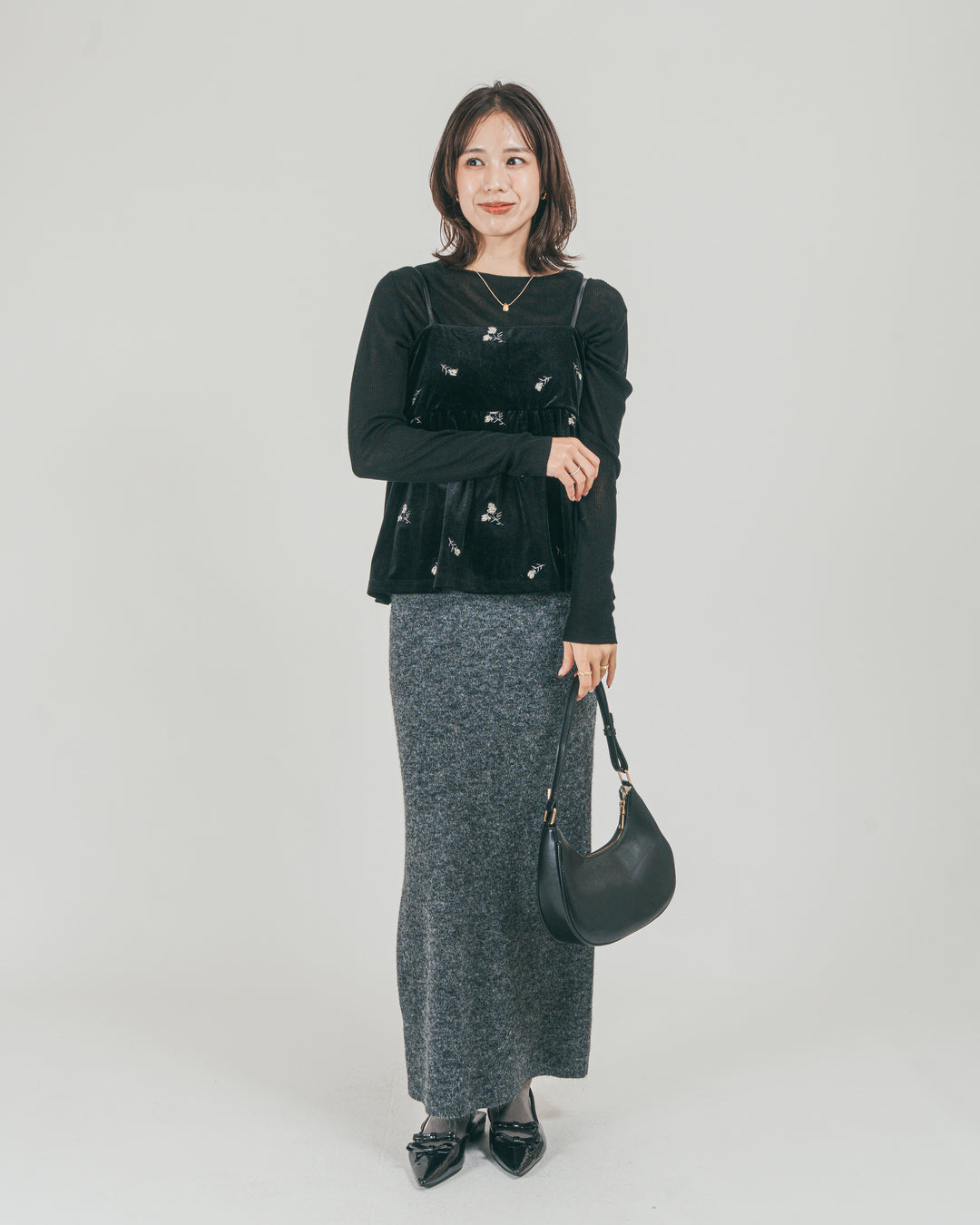 ［SET］Flower刺繍 ベロアペプラムキャミ + モヘア Narrowニットスカート（2SET）