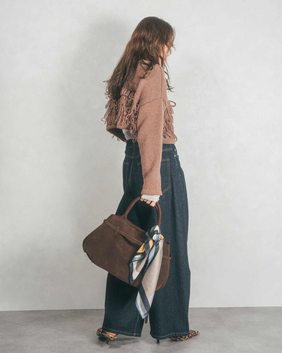 ［SET］ループ編みフリンジカーディガン+ワイドTuckイージーデニム（2SET）