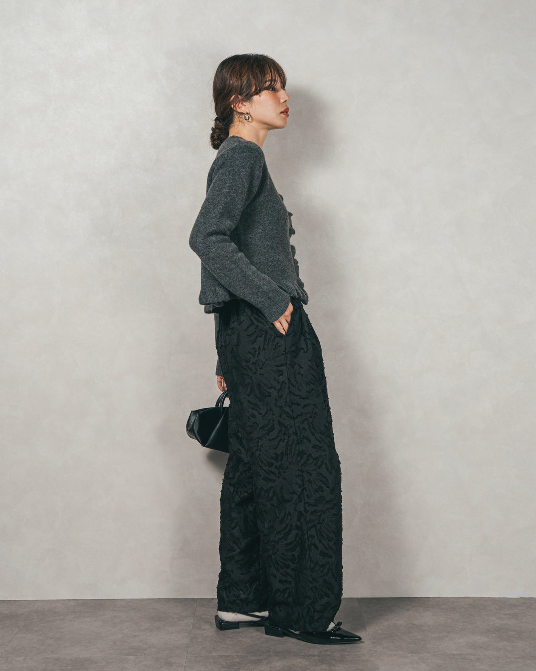 ［SET］フロントフリルメランジニットカーデ+フリンジジャガードリラックスパンツ（2SET）