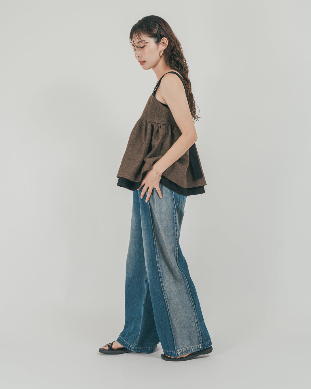［SET］スラブTweedバイカラーティアードキャミ + 10oz サイドタック リラックスデニムパンツ（2SET）