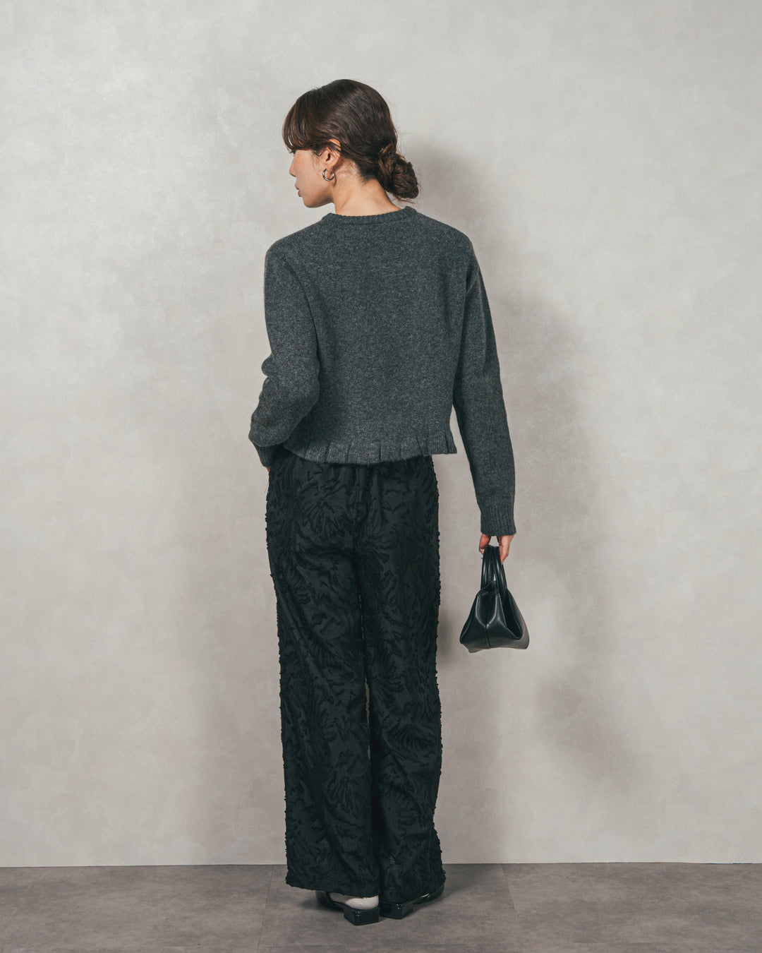 ［SET］フロントフリルメランジニットカーデ+フリンジジャガードリラックスパンツ（2SET）