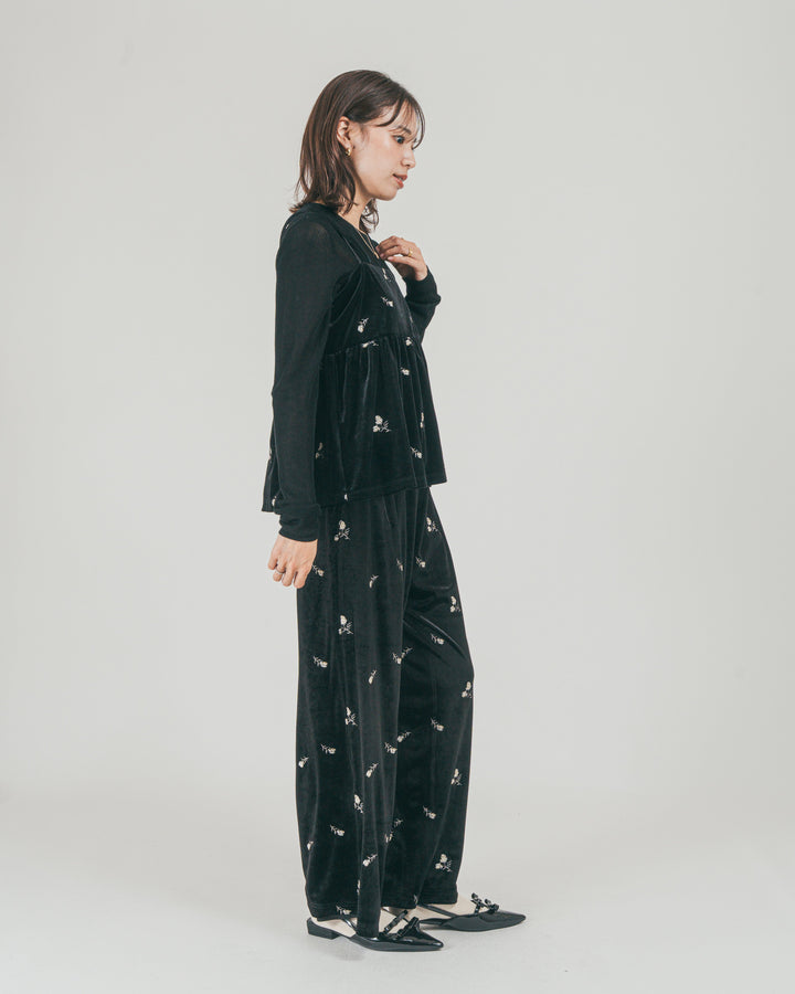 ［SET］Flower刺繍 ベロアペプラムキャミ + Flower刺繍 ベロアパンツ（2SET）