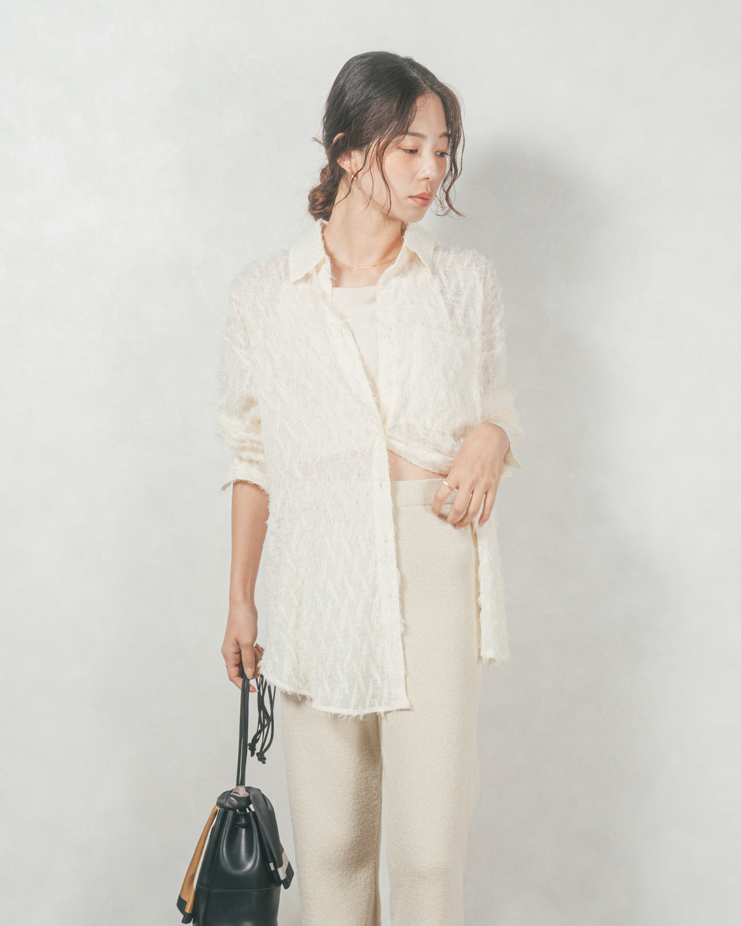 フェザータッチシアーオーバーシャツ (OFF WHITE)