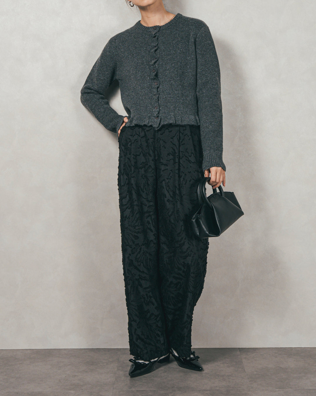 ［SET］フロントフリルメランジニットカーデ+フリンジジャガードリラックスパンツ（2SET）