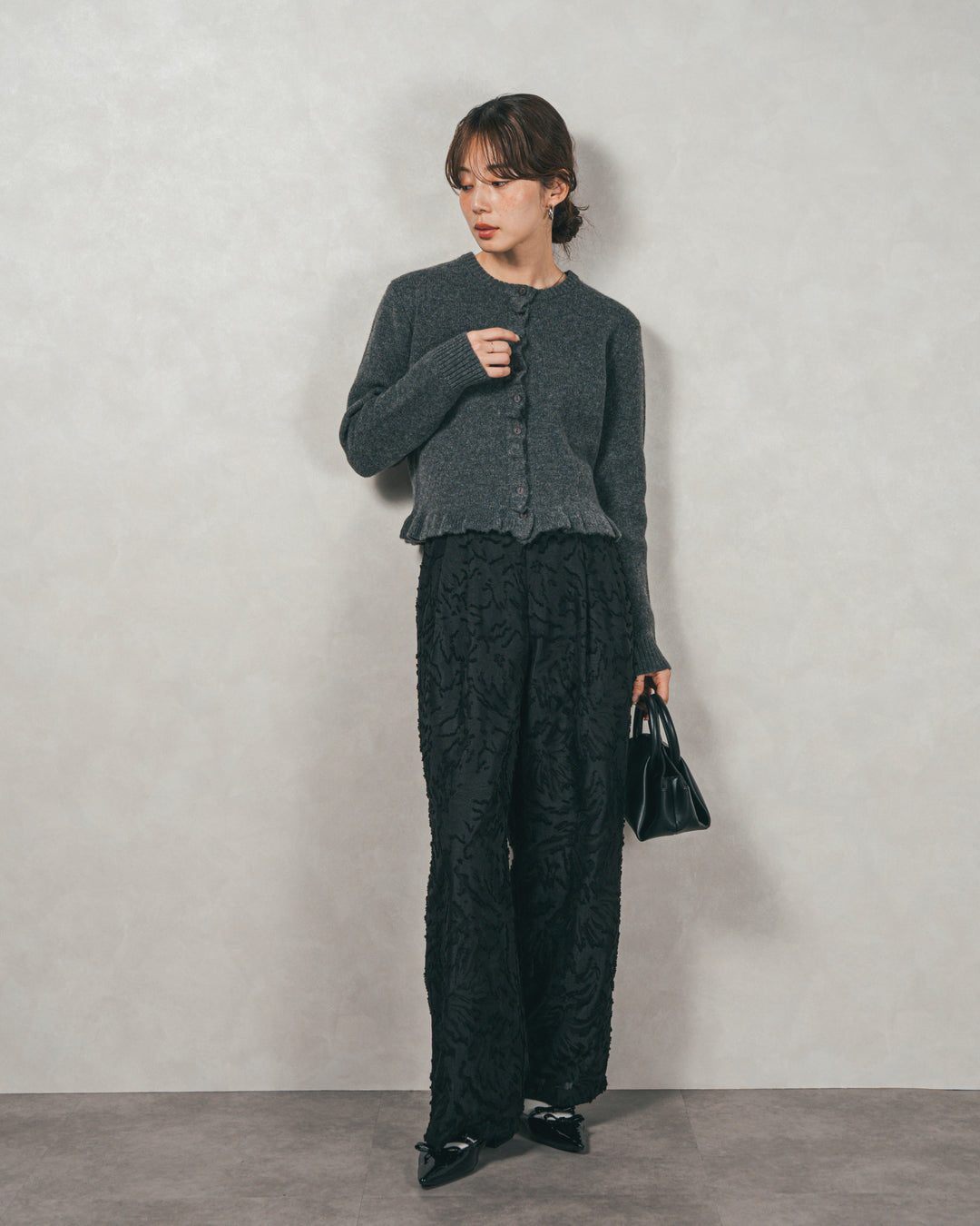 ［SET］フロントフリルメランジニットカーデ+フリンジジャガードリラックスパンツ（2SET）