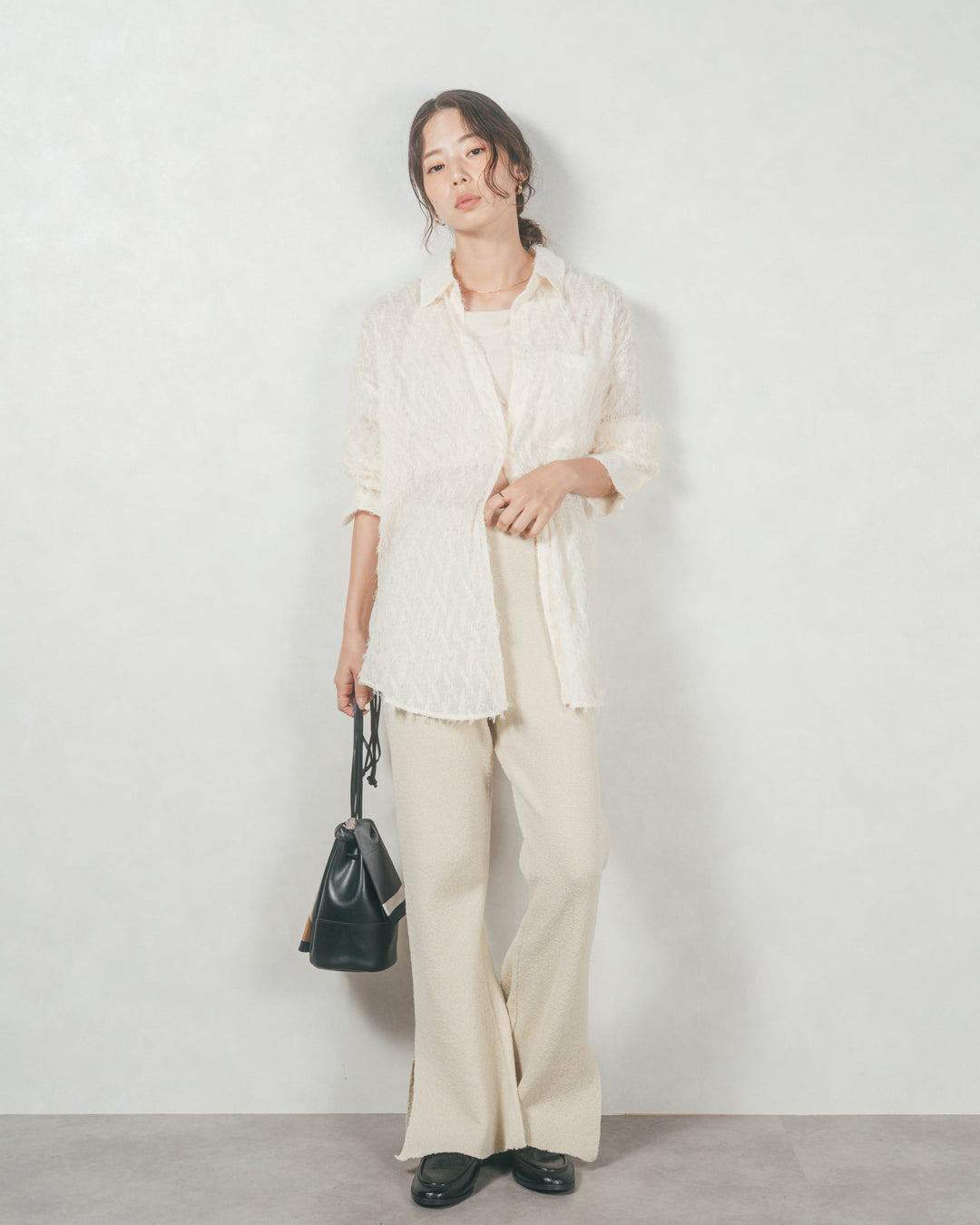 フェザータッチシアーオーバーシャツ (OFF WHITE)