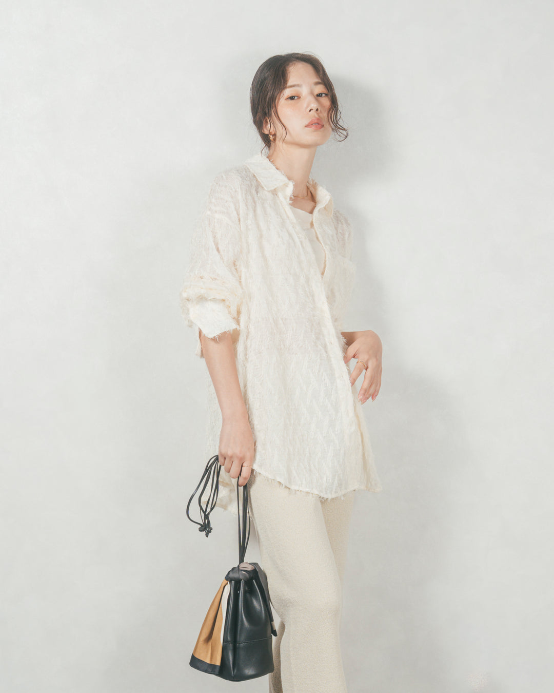 フェザータッチシアーオーバーシャツ (OFF WHITE)