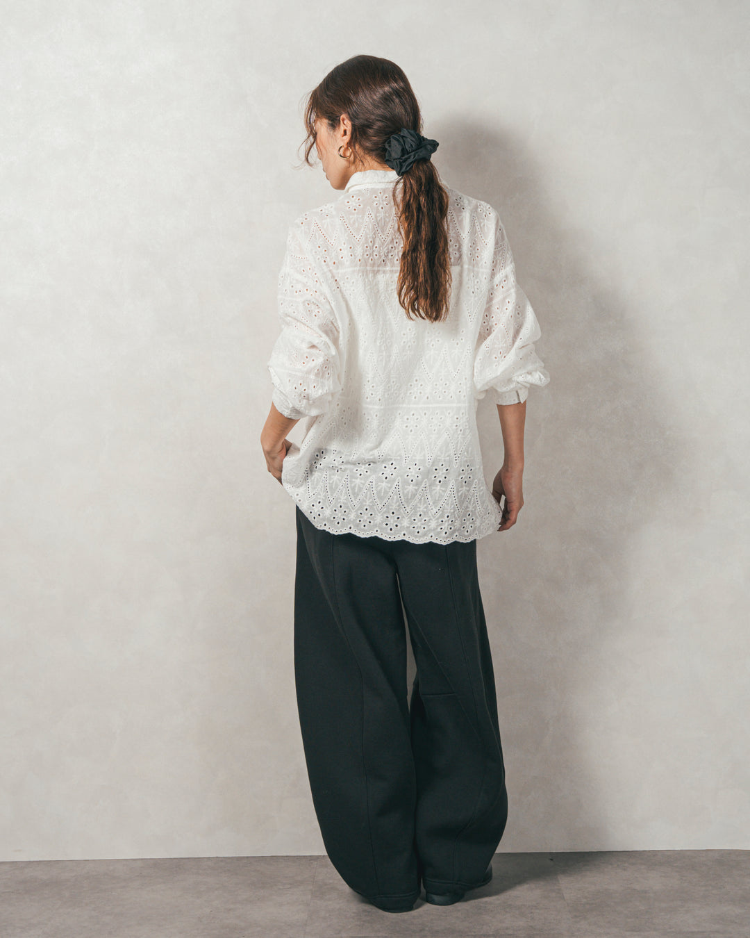 コットンフラワーレースシャツ(WHITE)