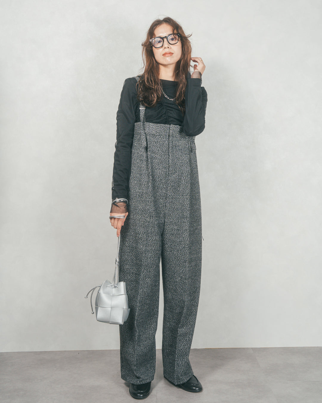 【2枚SET】チュールシャーリングトップス＆リブトップス (BLACK x BLACK)