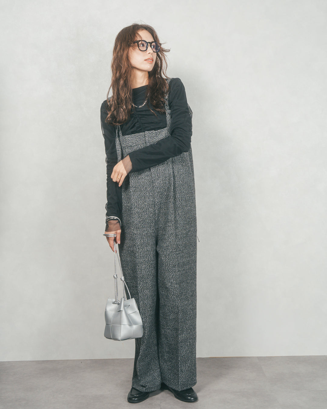 【2枚SET】チュールシャーリングトップス＆リブトップス (BLACK x BLACK)