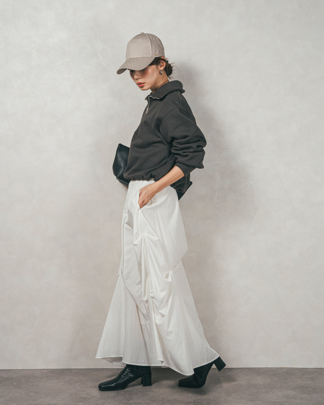 ［SET］裏起毛ハーフZipスウェット+ヴィンテージブロードランダムタックスカート（2SET）