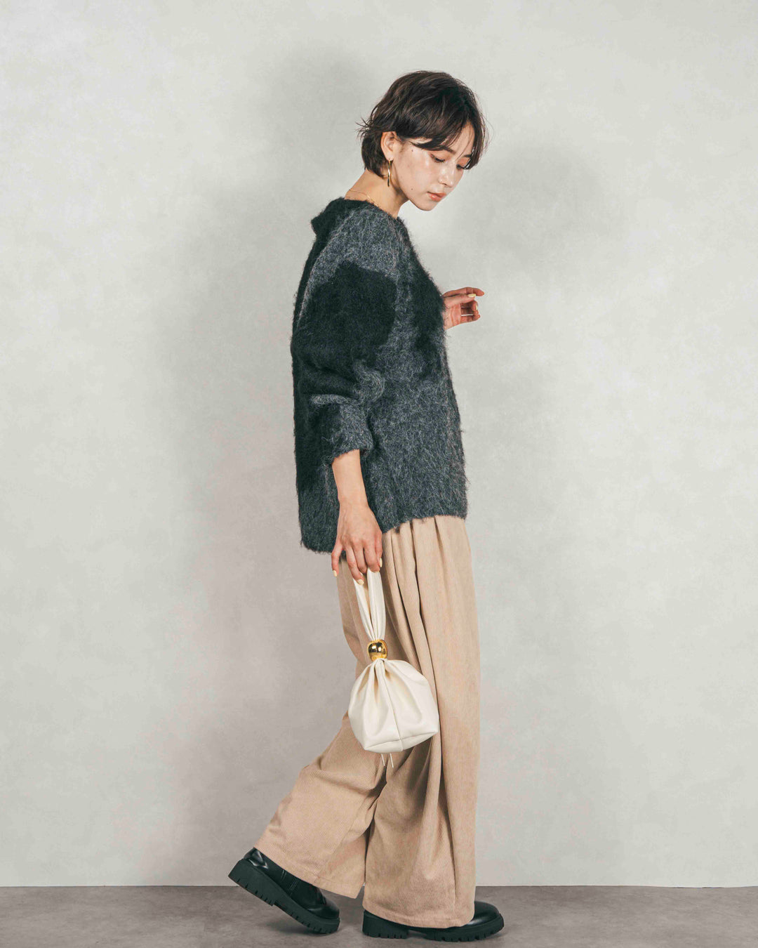 ［SET］ニュアンスグラデーションShaggyニット+サイドタックコクーンコーデュロイパンツ（2SET）
