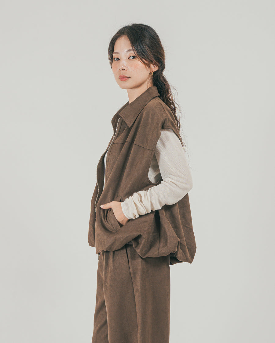 ［SET］スウェードライク Zipベスト + スウェードライク Curveパンツ（2SET）