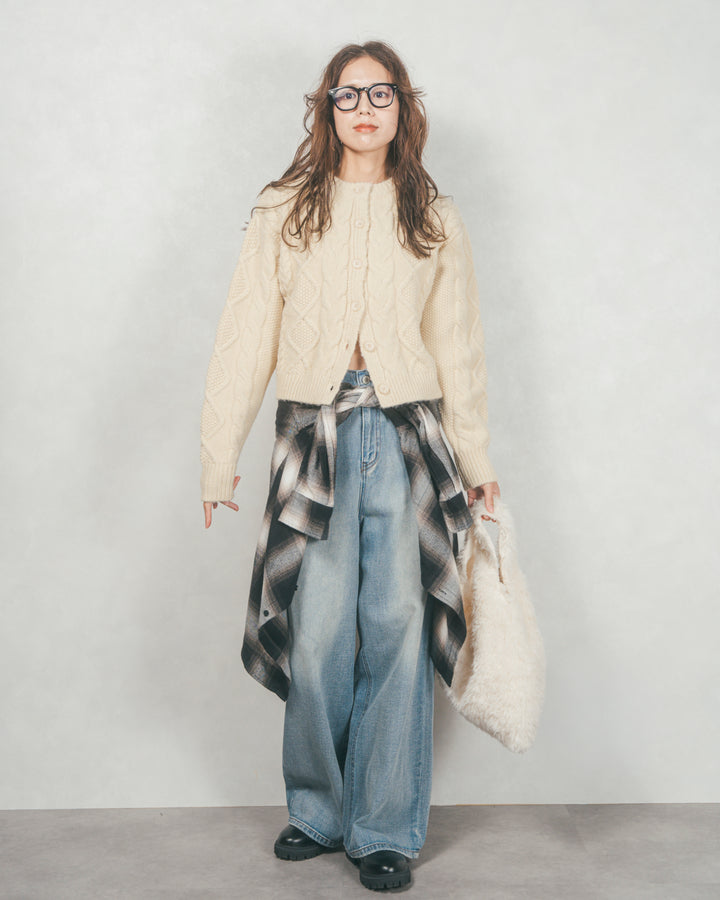 ワイドTuckイージーデニム (BLEACH)