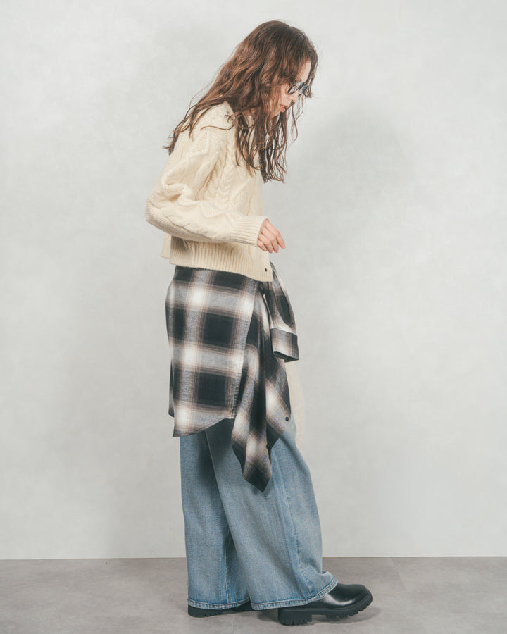 ワイドTuckイージーデニム (BLEACH)