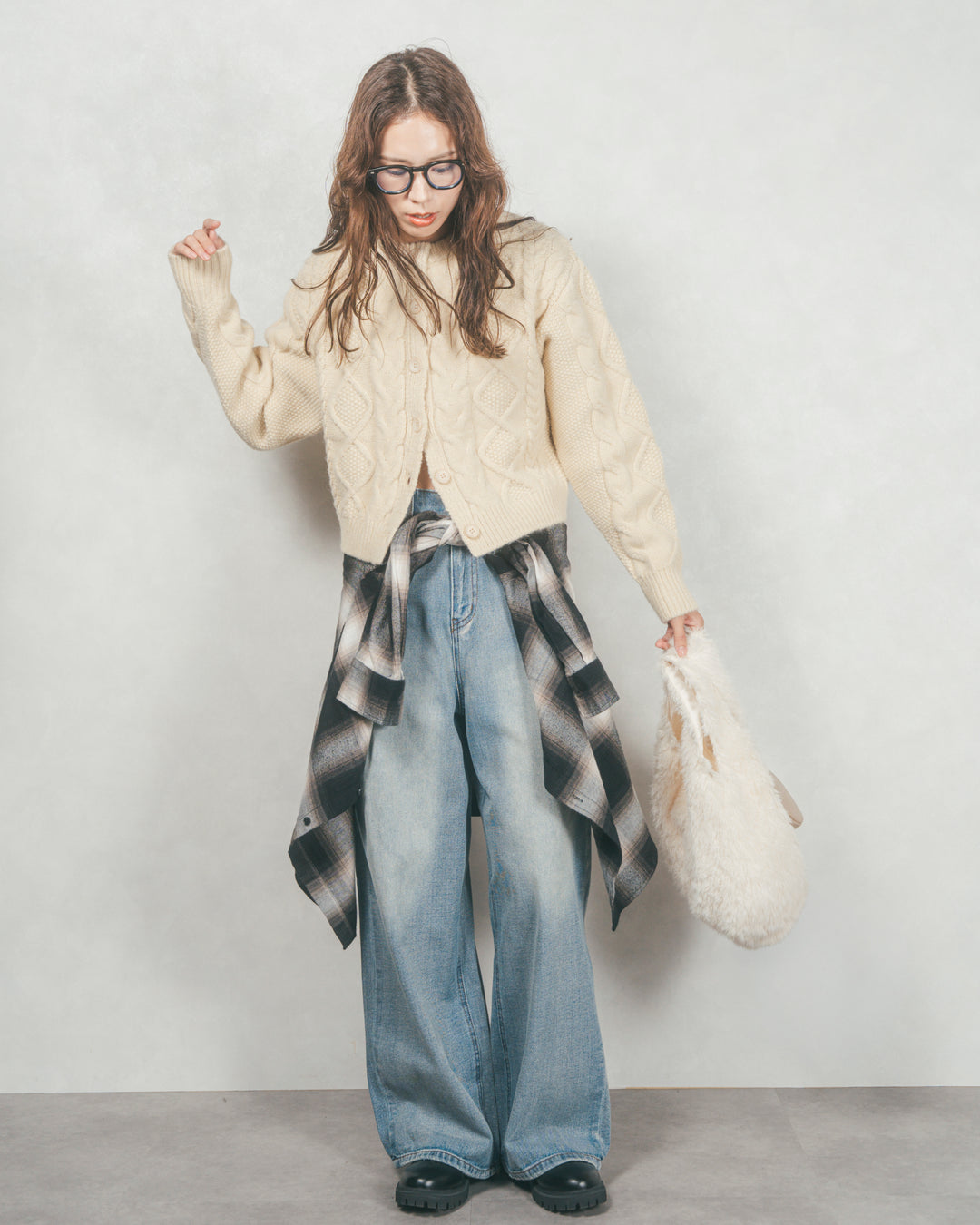 ワイドTuckイージーデニム (BLEACH)