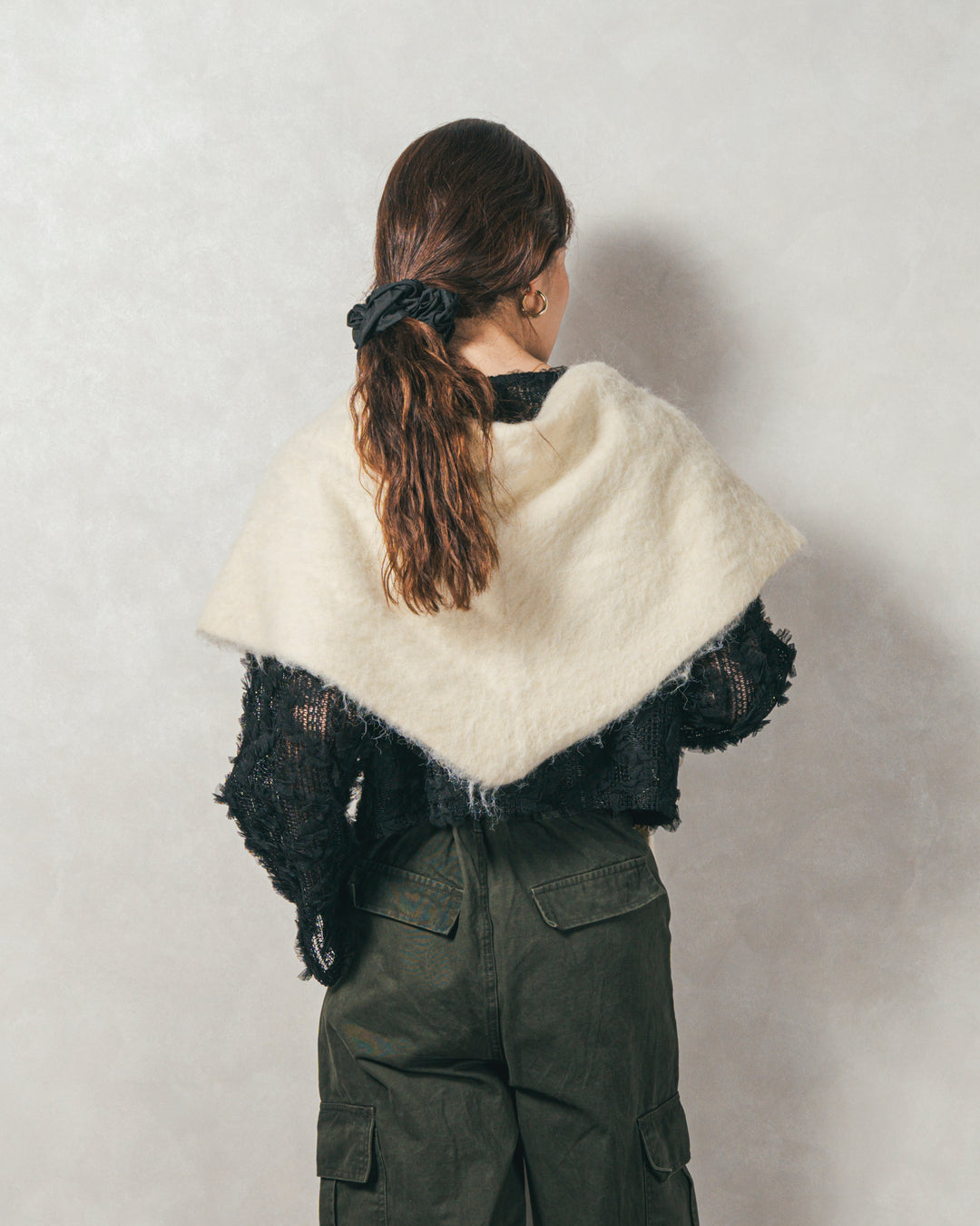 ［SET］チュールメッシュクロップドトップス+すっきり見えカップ付きキャミ+ピグメントツイルカーゴパンツ（3SET）