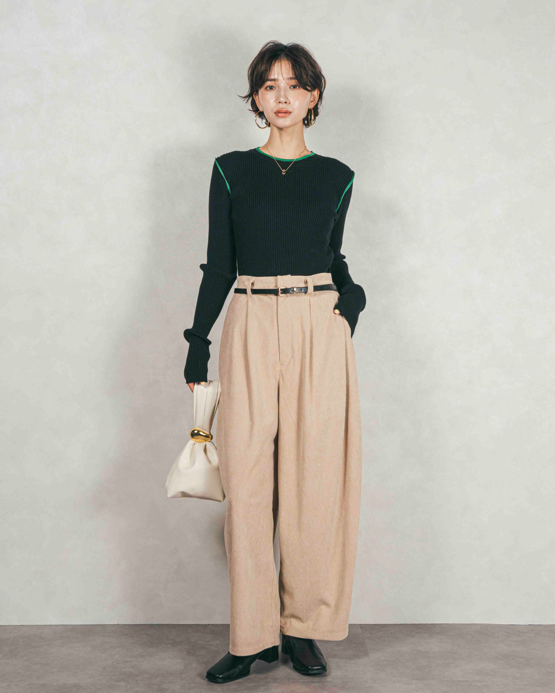 バイカラークルーネックニットトップス (BLACK x GREEN)