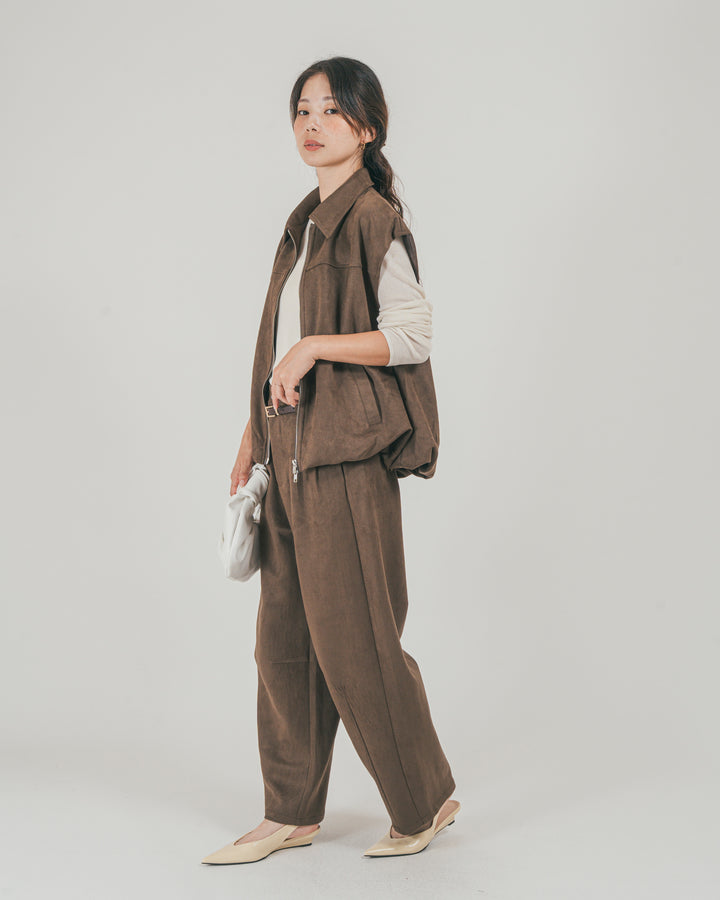 ［SET］スウェードライク Zipベスト + スウェードライク Curveパンツ（2SET）
