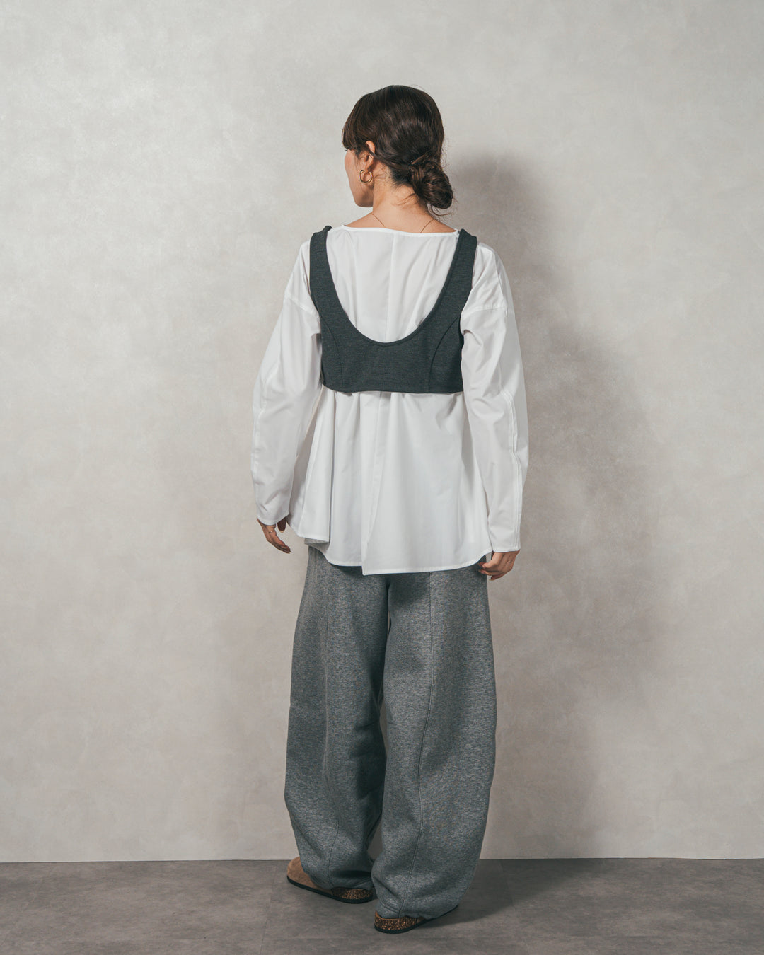 ［SET］カットビスチェxブラウス レイヤードSET+Relax 裏起毛カーブパンツ（2SET）