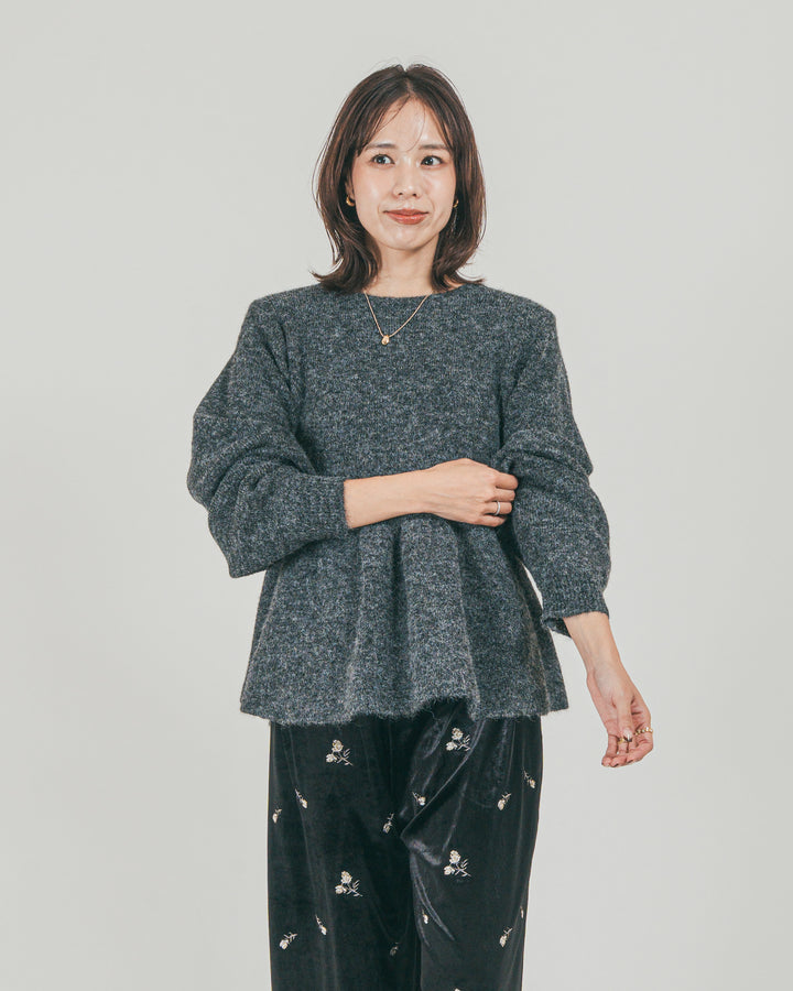［SET］モヘア Peplumニット + Flower刺繍 ベロアパンツ（2SET）