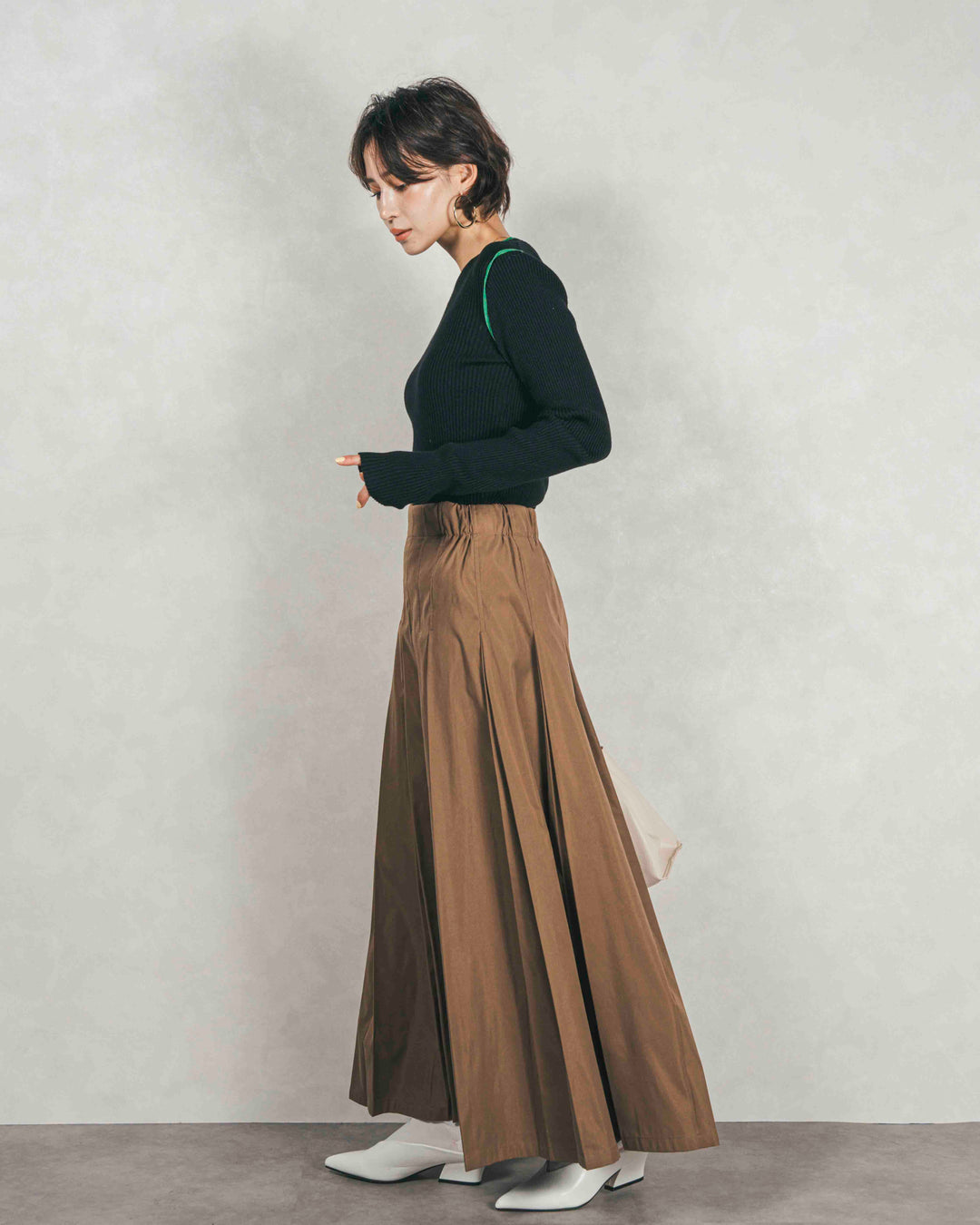 ［SET］バイカラークルーネックニットトップス+W-Tuckプリーツロングスカート（2SET）
