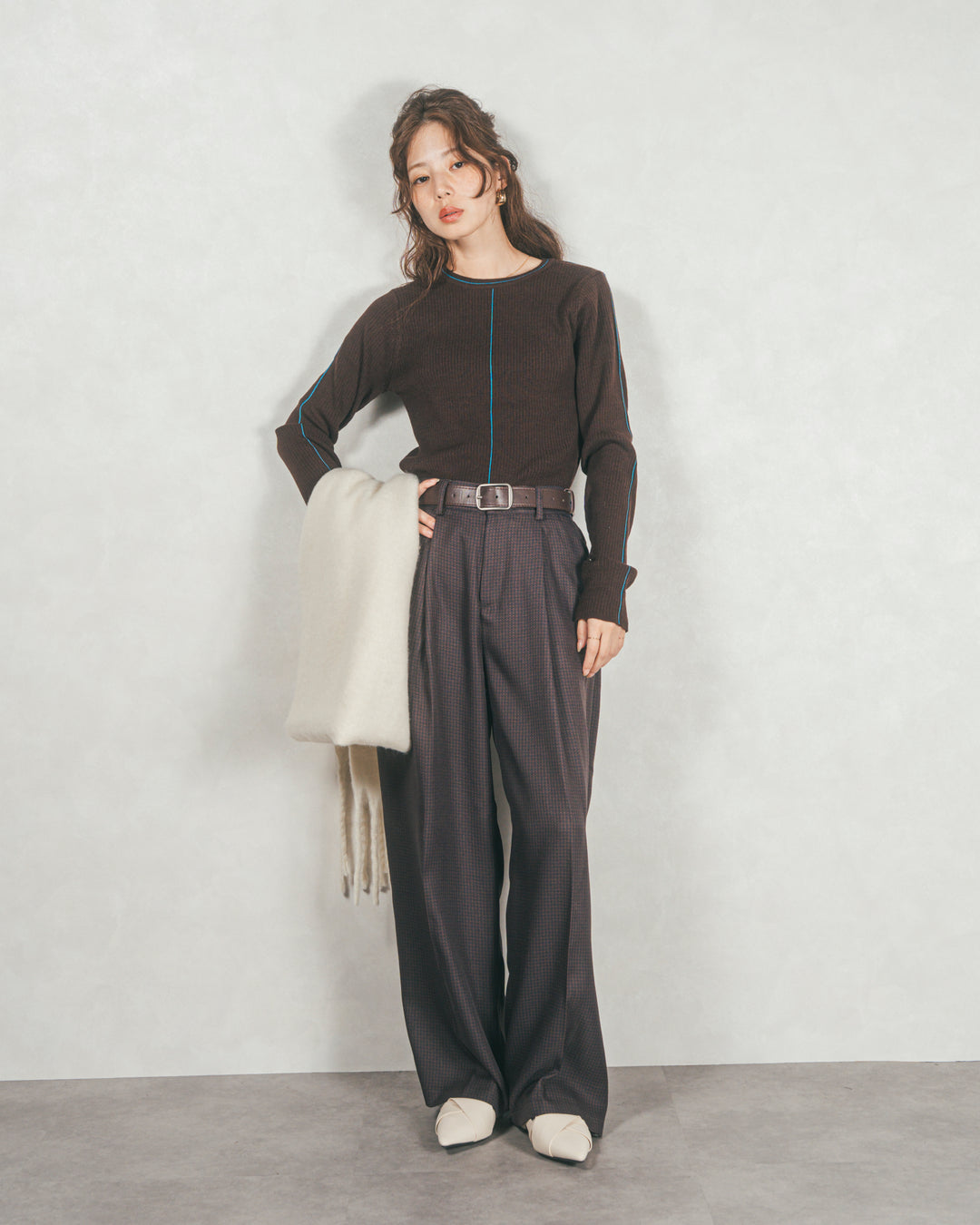 Line Rib クルーネックニット（BROWN)