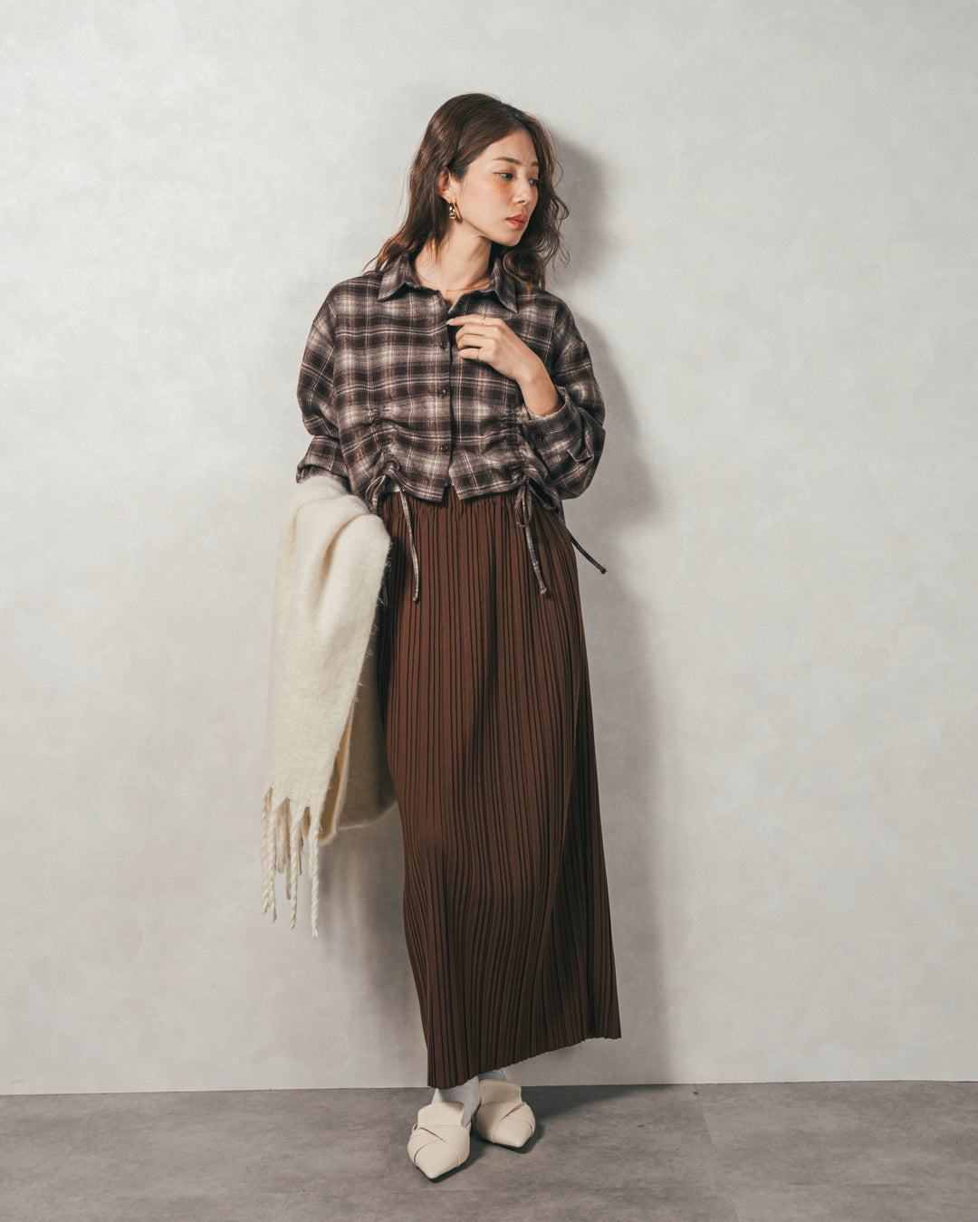 ［SET］裾ドロストクロップドチェックシャツ+プリーツNarrowロングスカート（2SET）